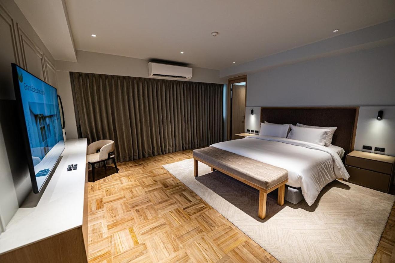 Floral Court Hotel & Residence Sukhumvit 13 Μπανγκόκ Εξωτερικό φωτογραφία